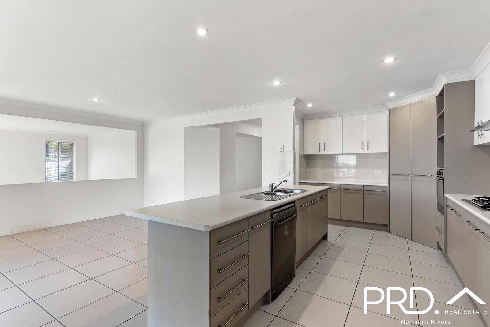 3 Doyle Place GOONELLABAH 4