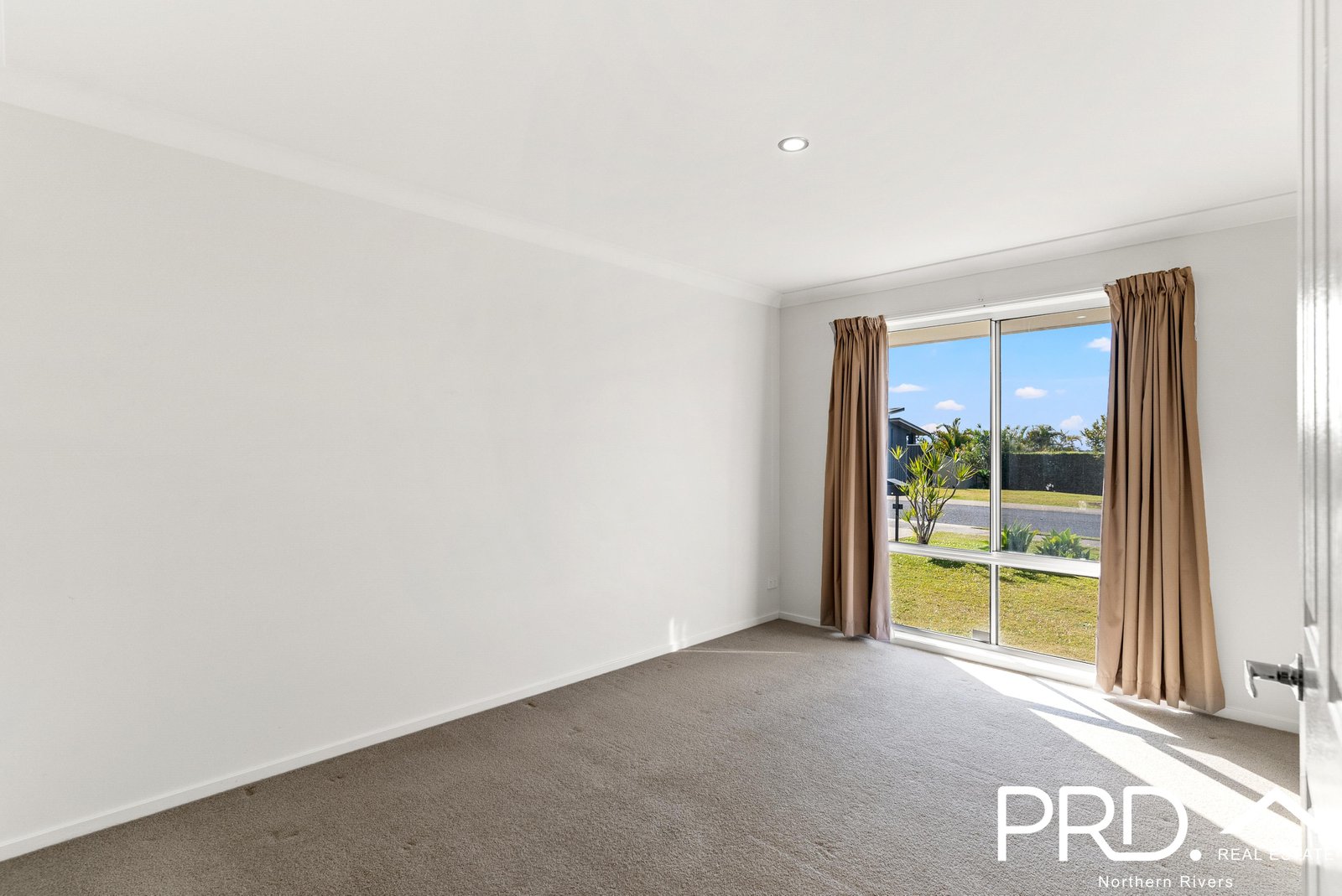 3 Doyle Place GOONELLABAH 16