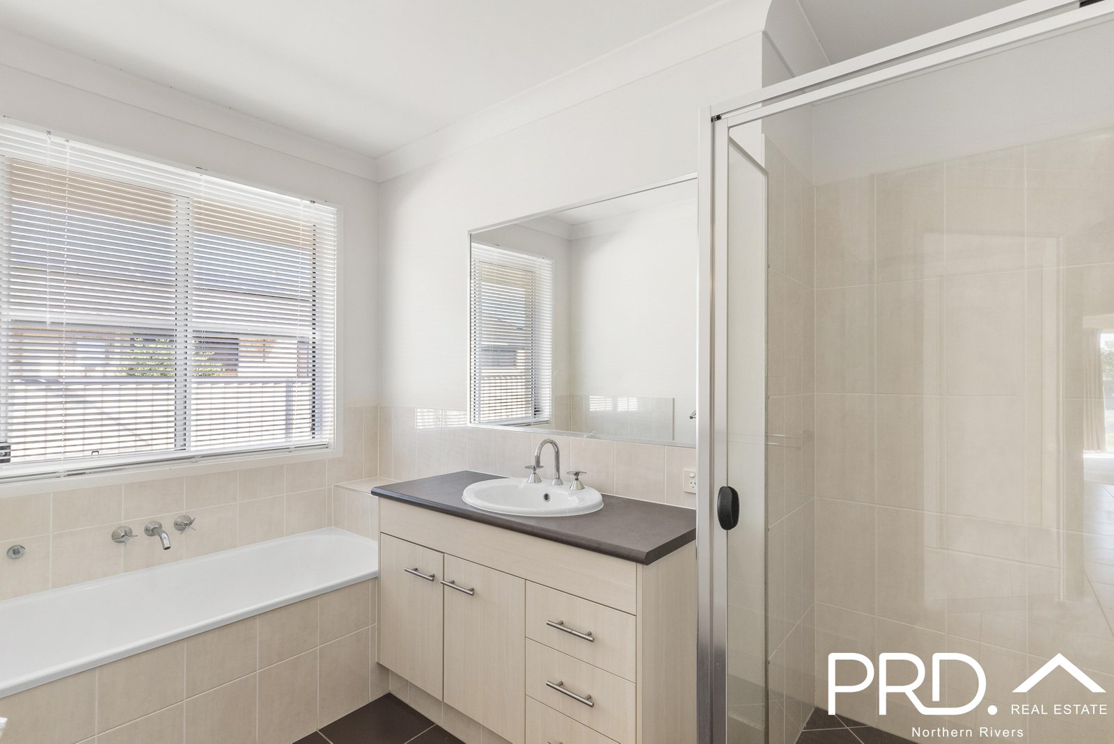 3 Doyle Place GOONELLABAH 17