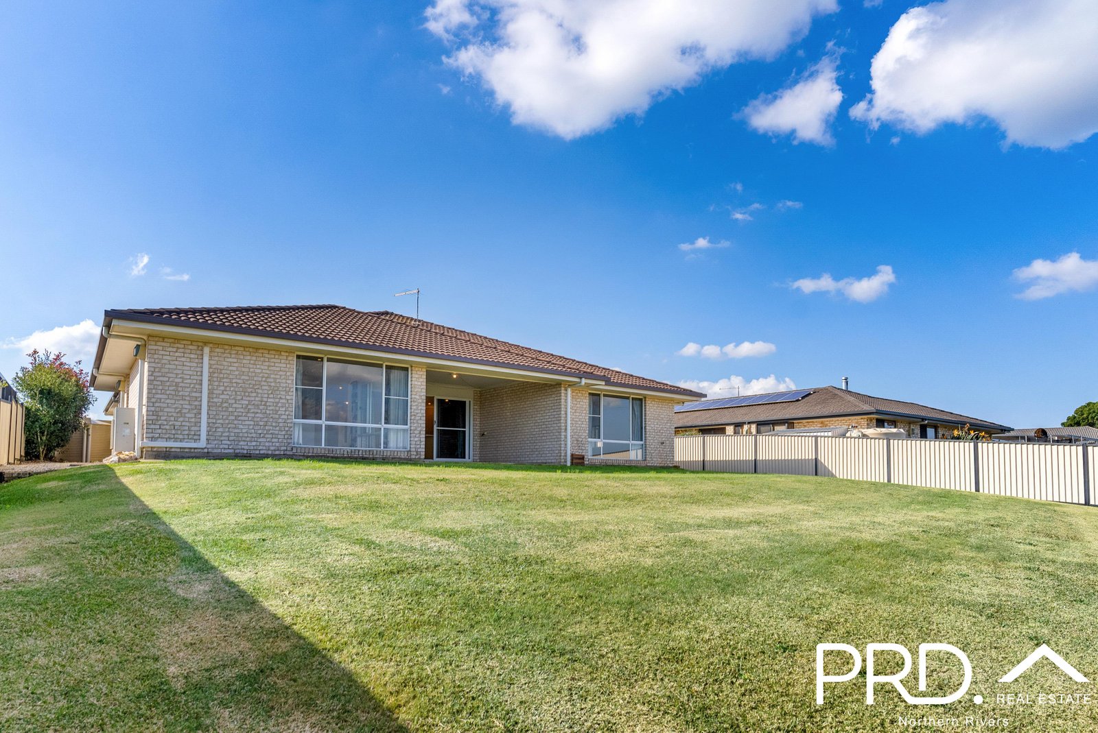 3 Doyle Place GOONELLABAH 18