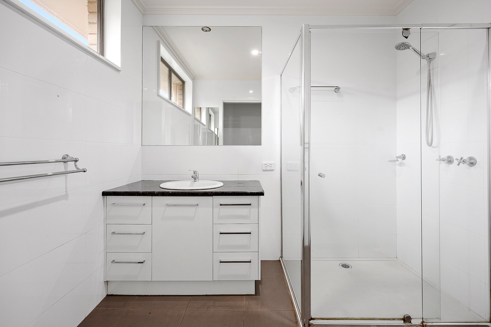 Gallery: 3 Druid St