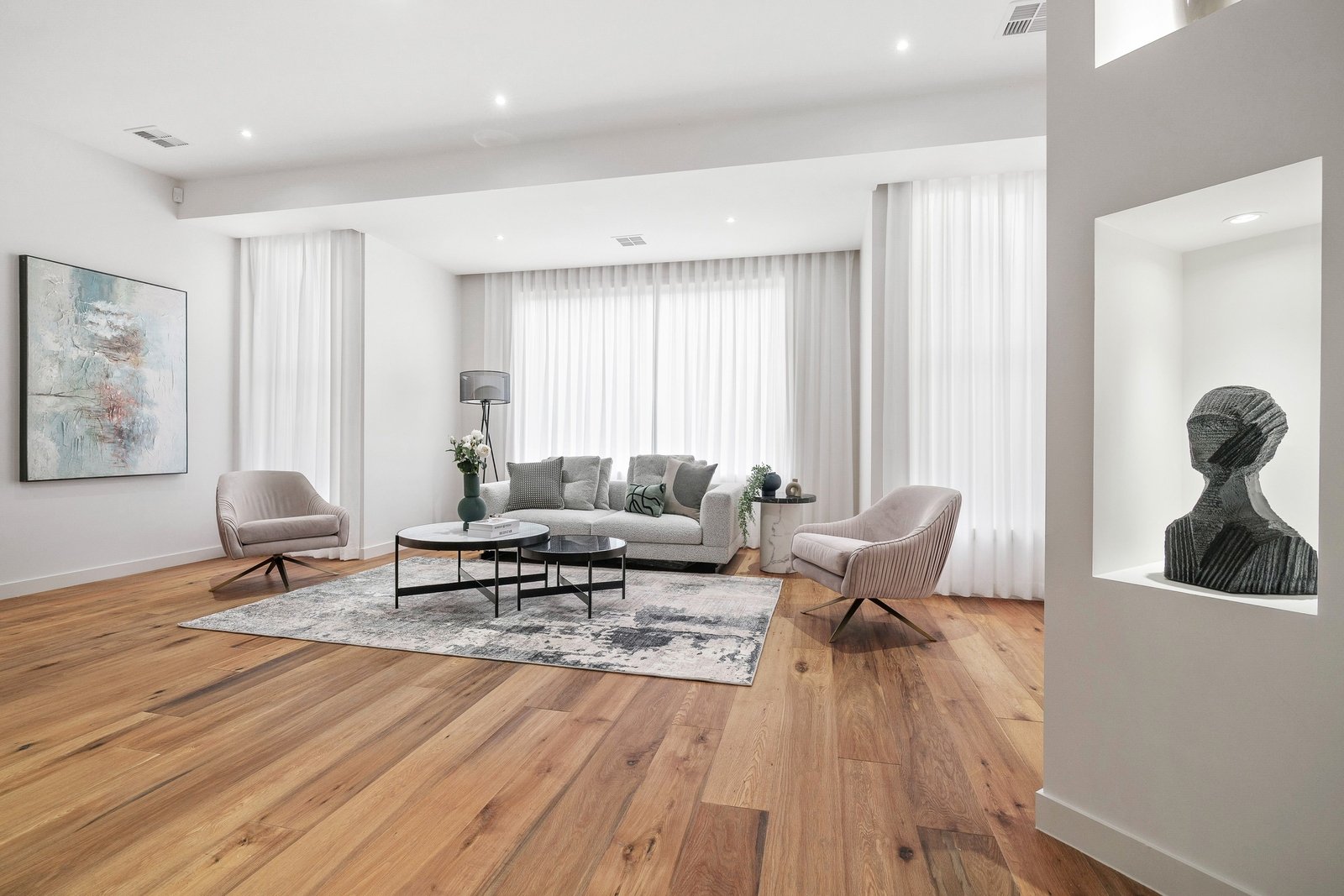 Real Estate and Property in 3 Duffryn Place, Toorak, VIC