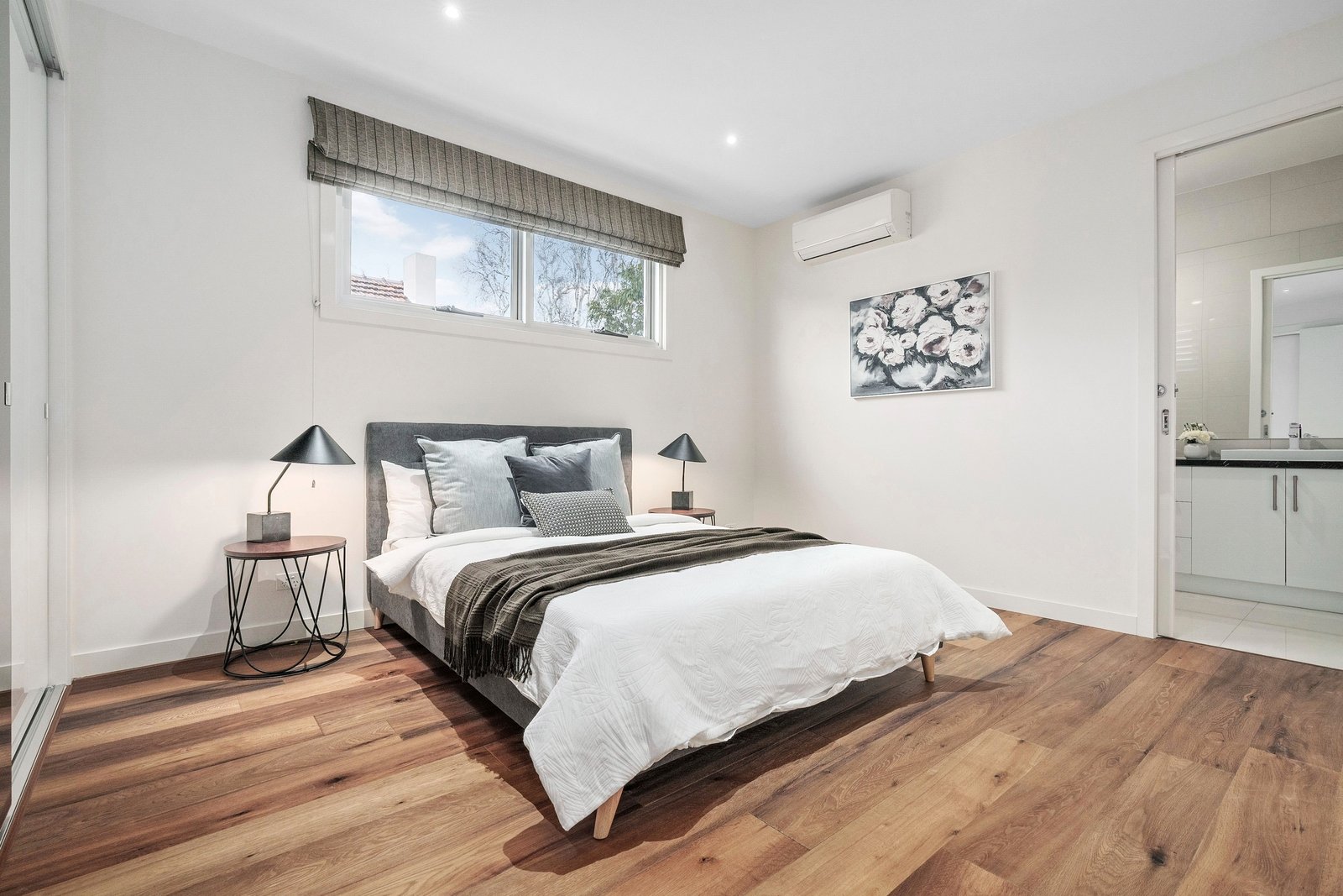 Real Estate and Property in 3 Duffryn Place, Toorak, VIC