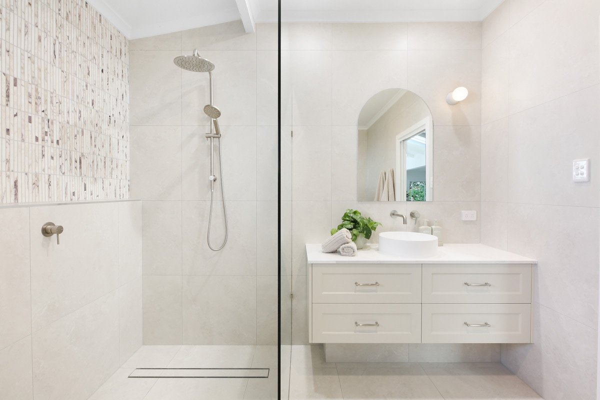 3 Dulcie Drive Burleigh Heads 22