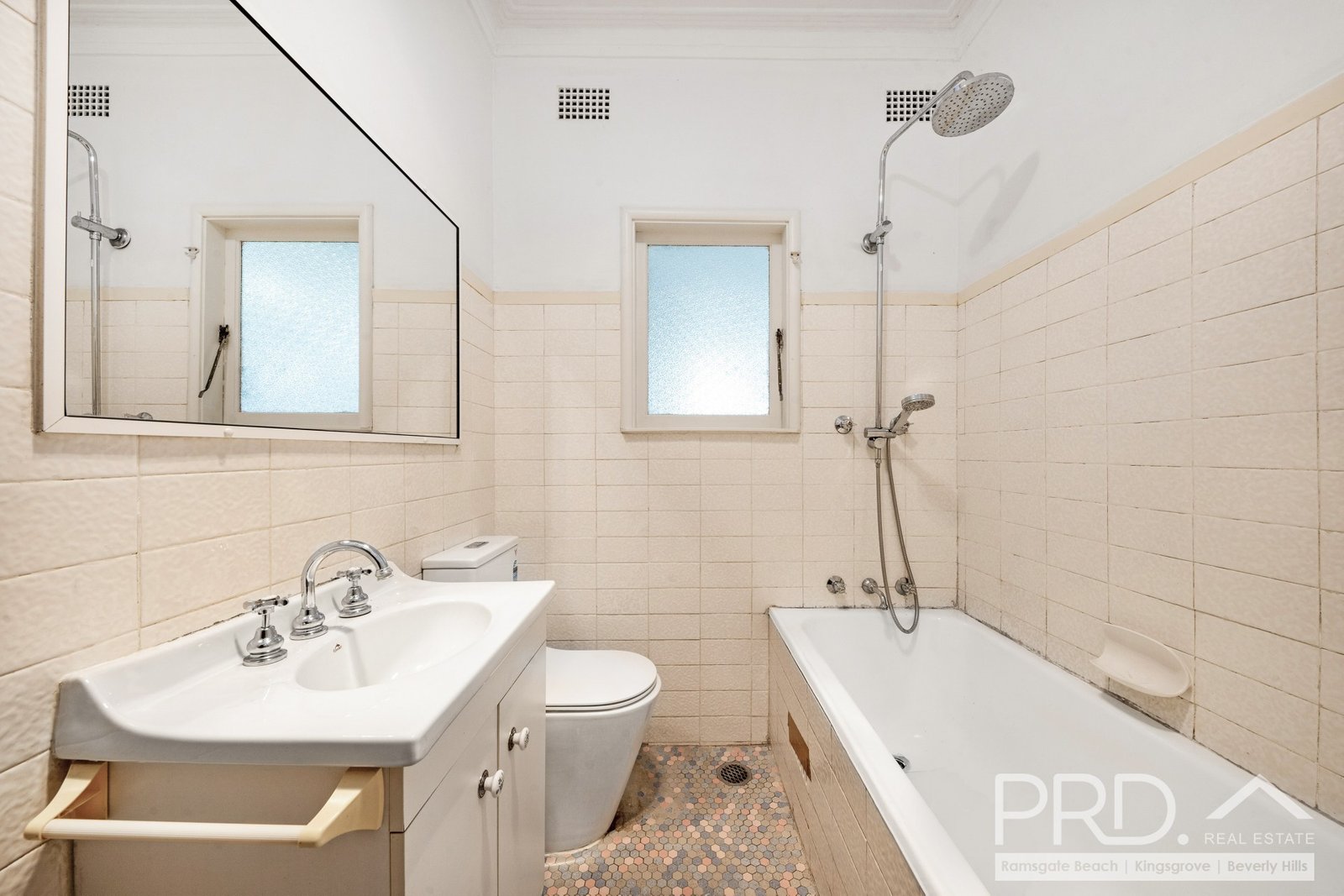 3 Dyinda Place MIRANDA 5