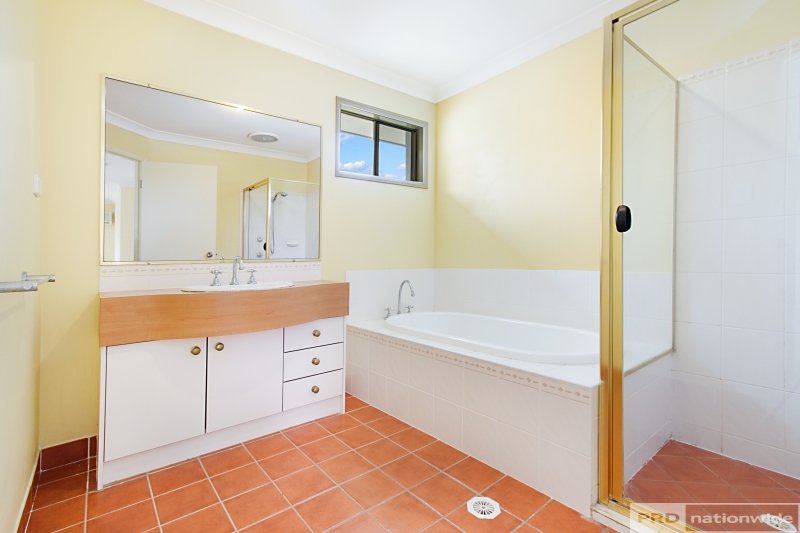 3 Eastbourne Chase ARUNDEL 8