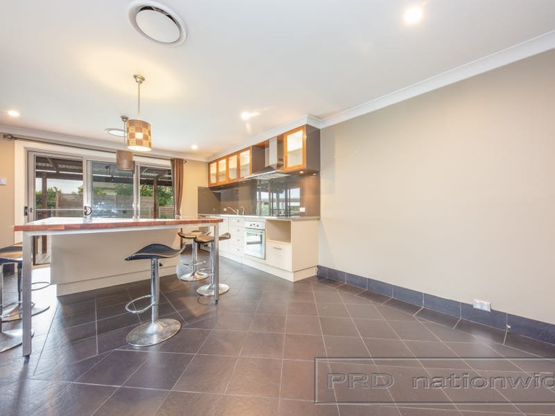 3 Edward Street LORN 5