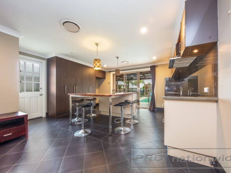 3 Edward Street LORN 7