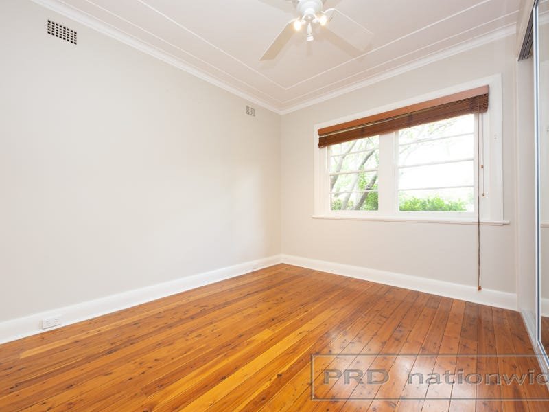 3 Edward Street LORN 10
