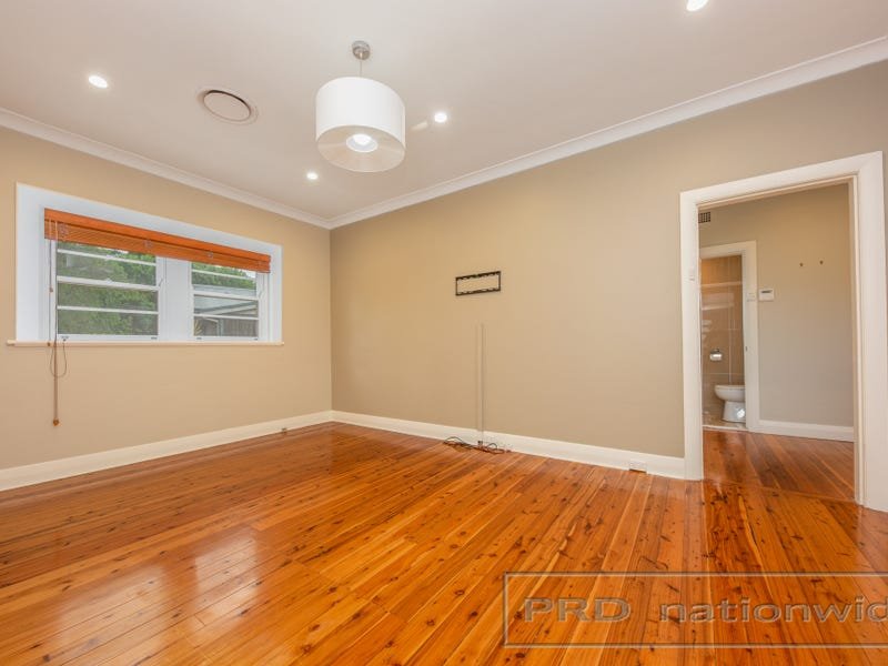 3 Edward Street LORN 12