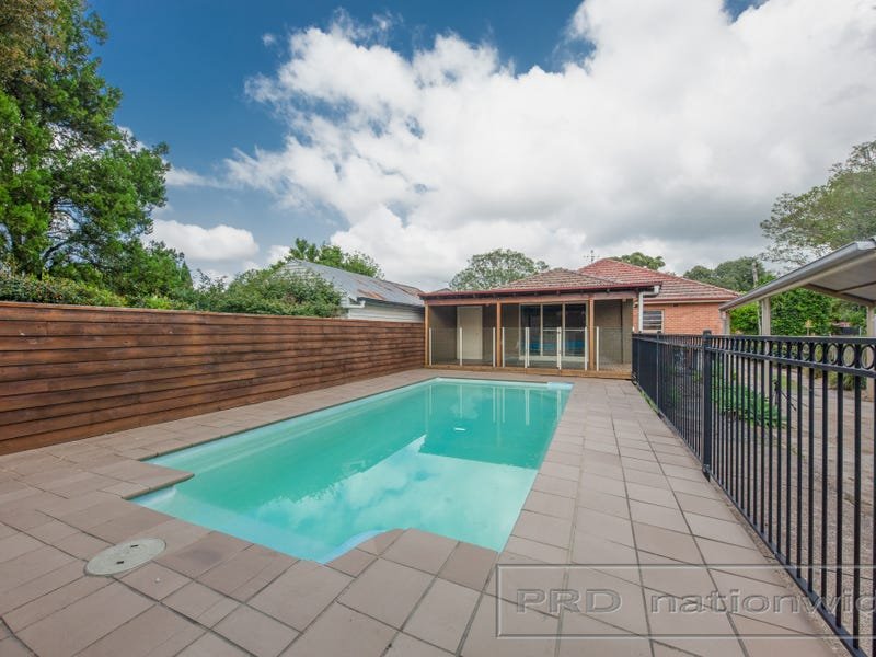 3 Edward Street LORN 15