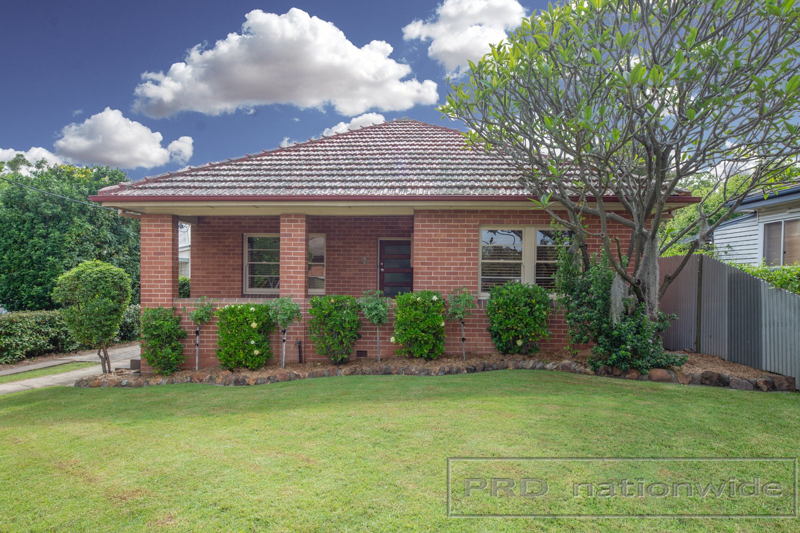 3 Edward Street LORN 1