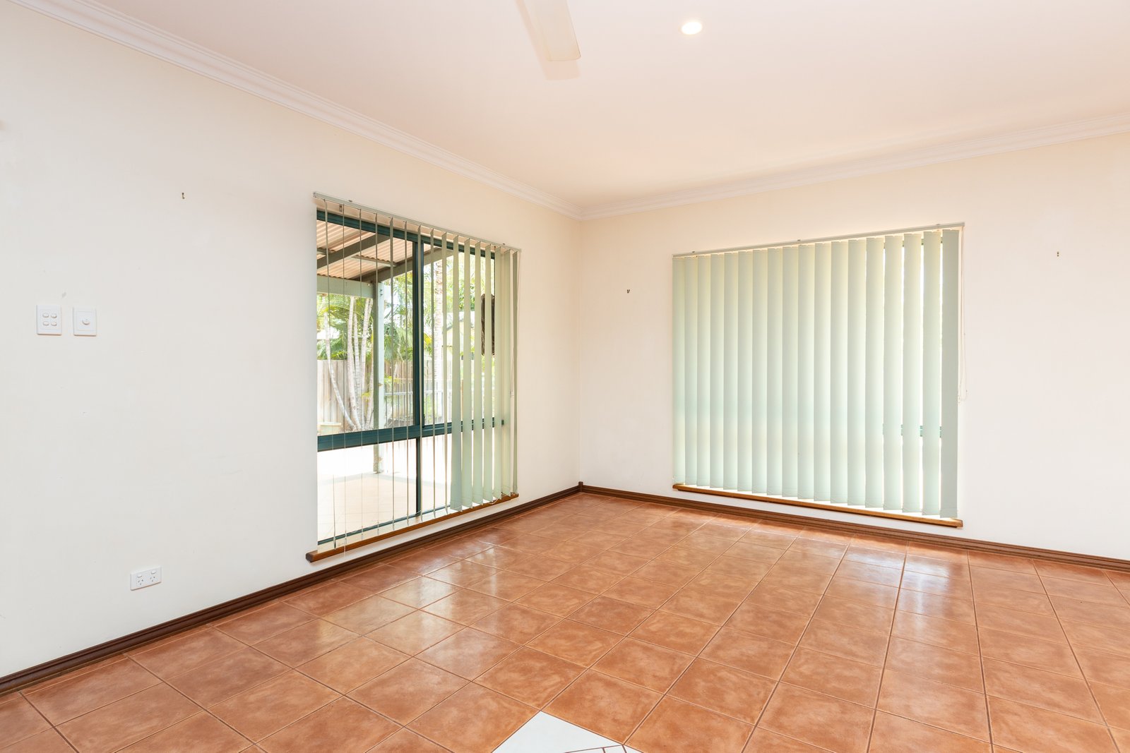 3 Egret Way DJUGUN 21