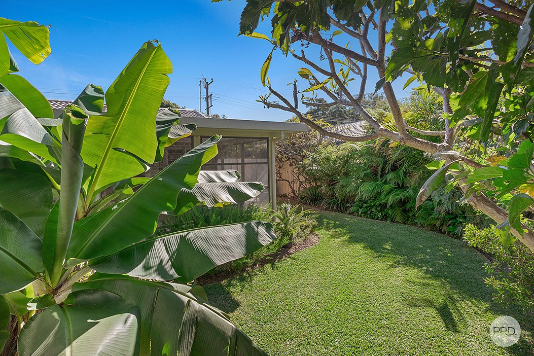 3 Elaine Avenue LEMON TREE PASSAGE 21