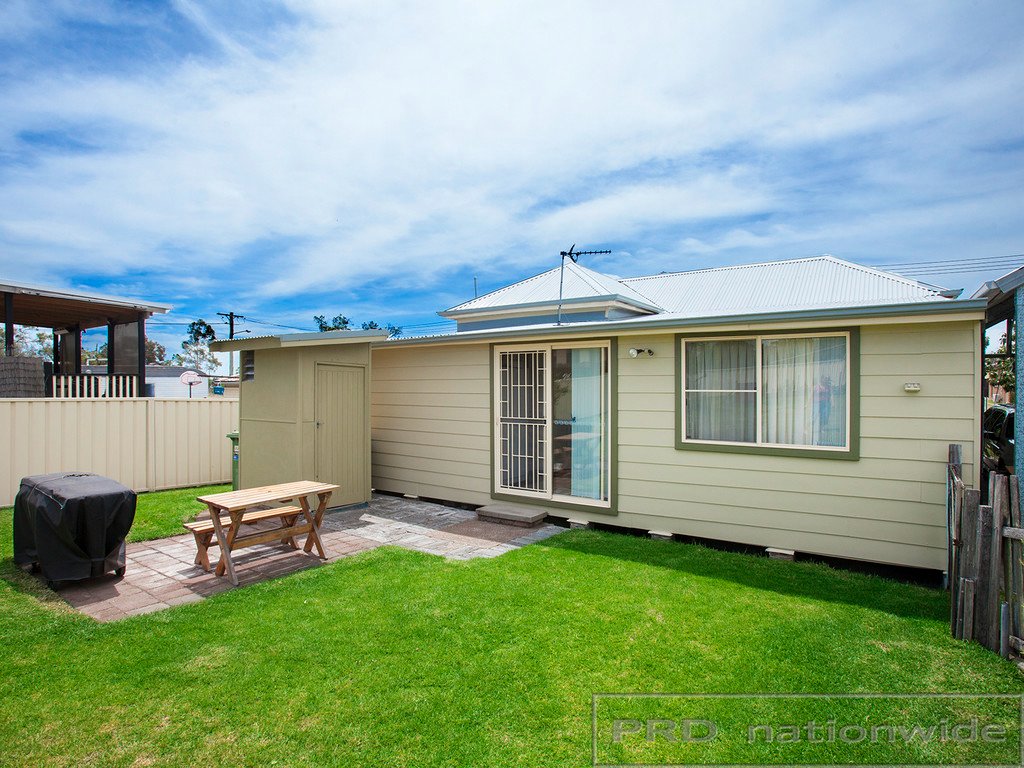3 Elford Avenue WESTON 9
