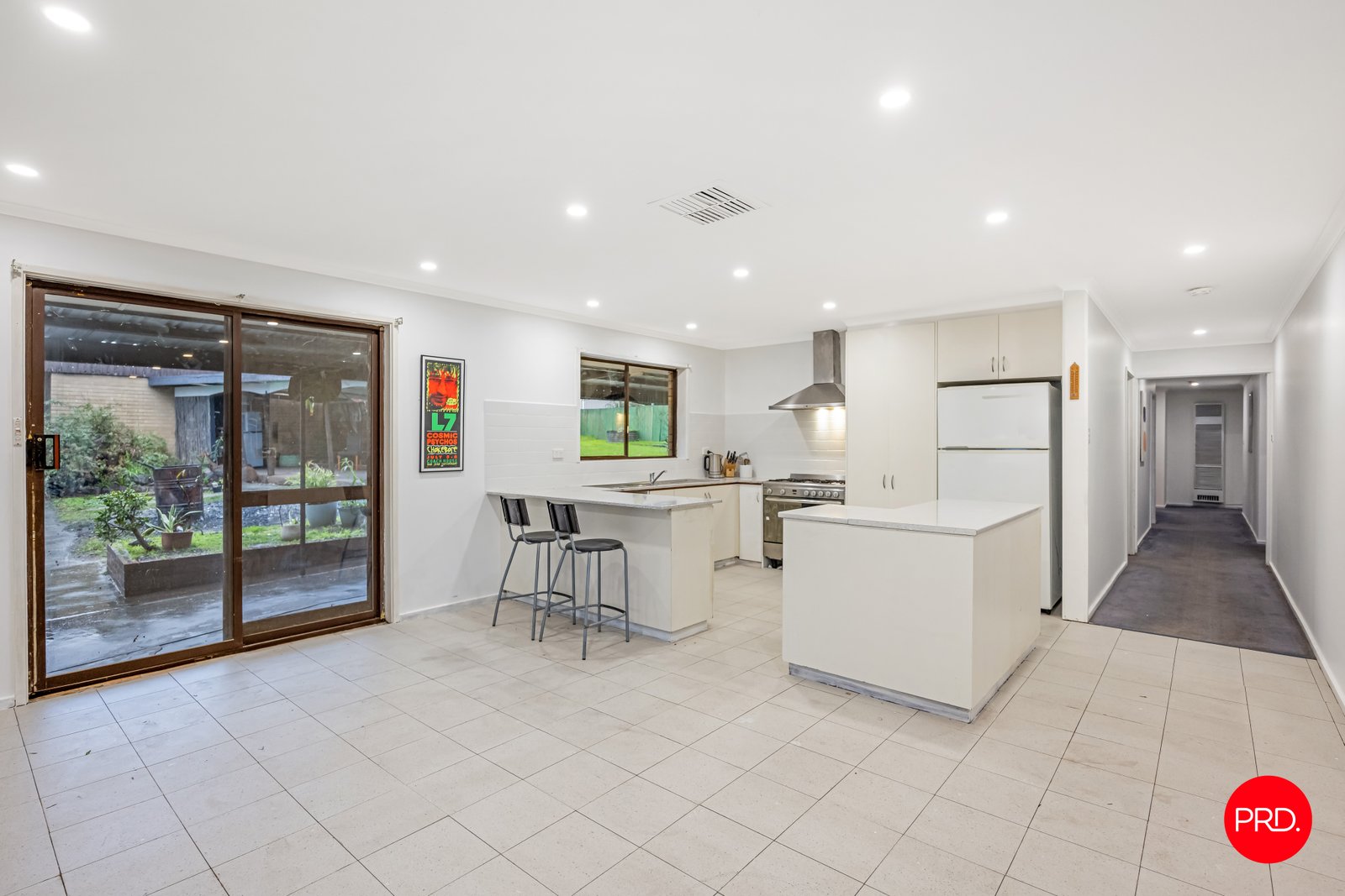 3 Emmett Street GOLDEN SQUARE 4
