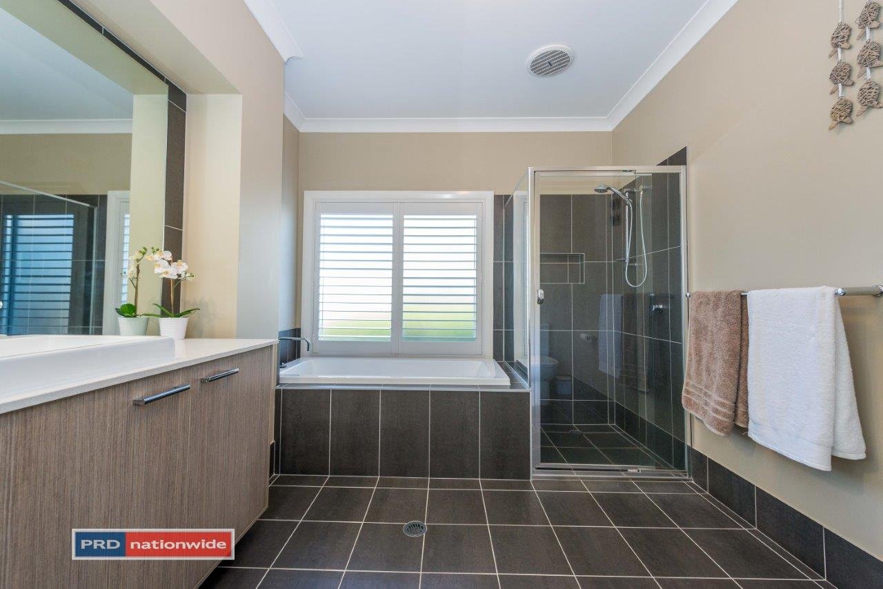 3 Ensign Close CORLETTE 25