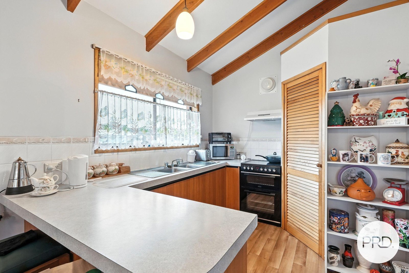 3 Erin Close BRIGHTON 7