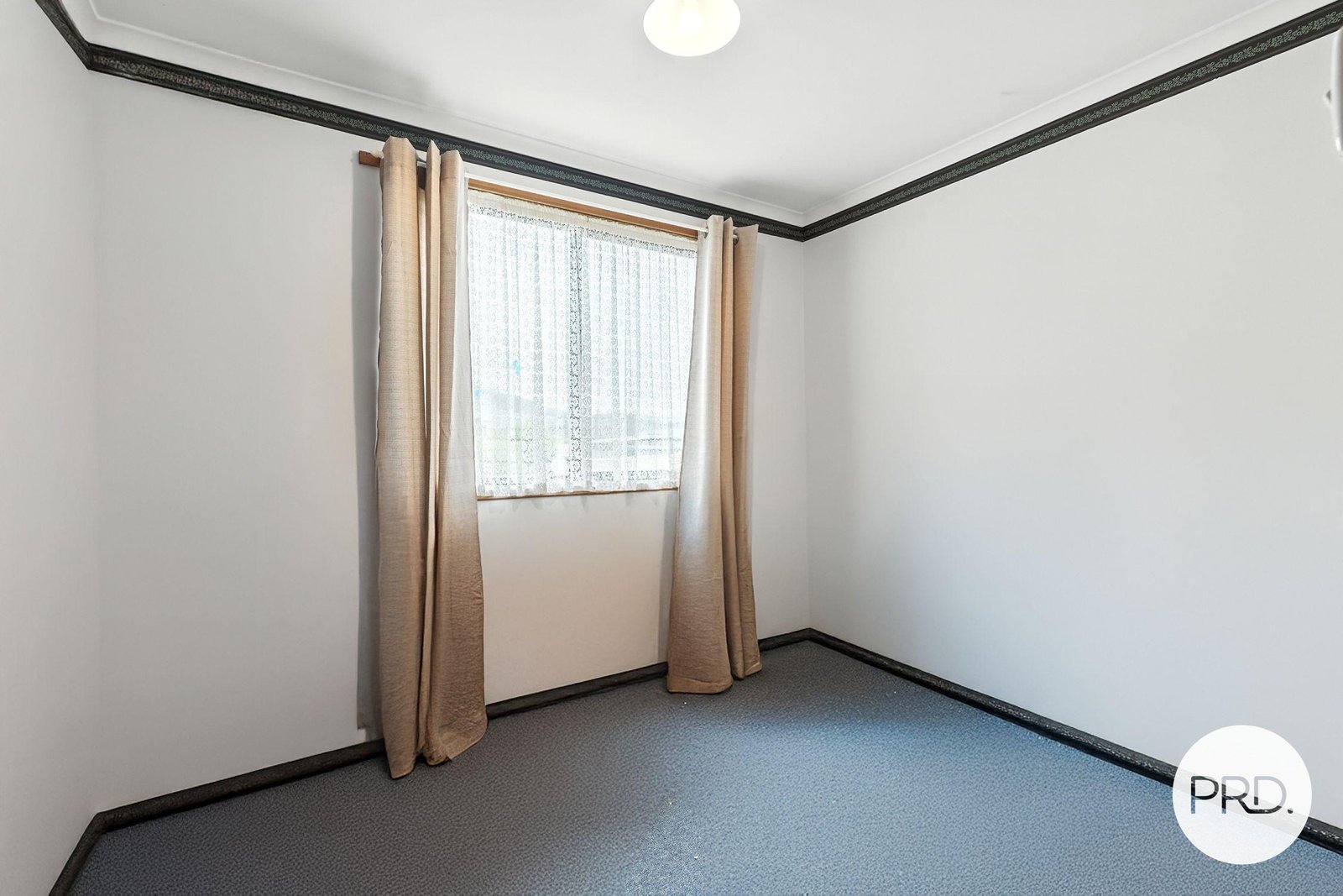 3 Erin Close BRIGHTON 22