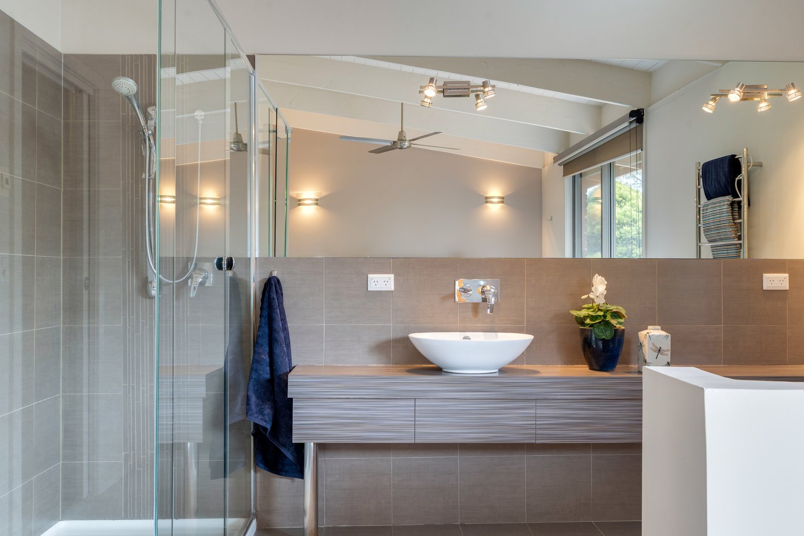 Real Estate and Property in 3 Erinvale Close, Gisborne, VIC