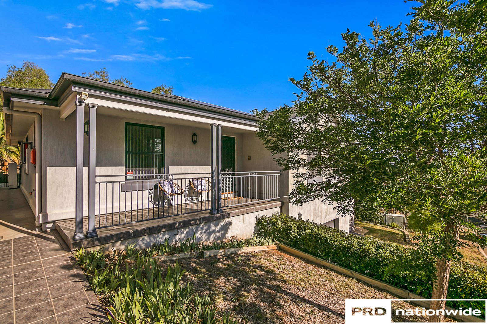 3 Errol Place TAMWORTH 3