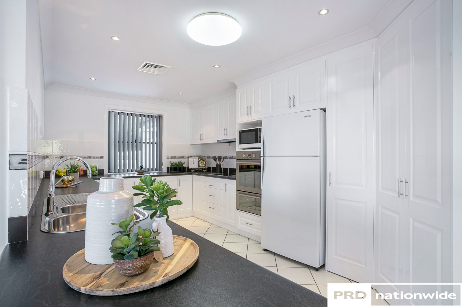 3 Errol Place TAMWORTH 14
