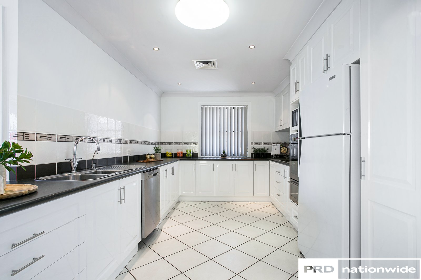 3 Errol Place TAMWORTH 15