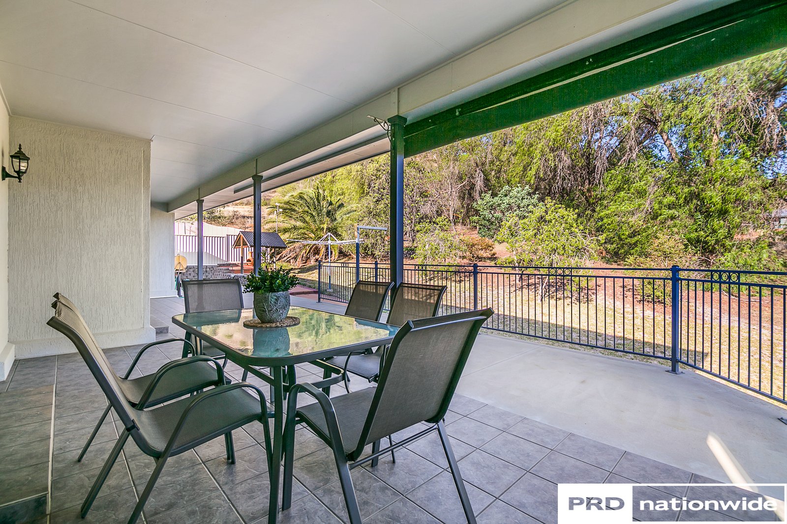 3 Errol Place TAMWORTH 26