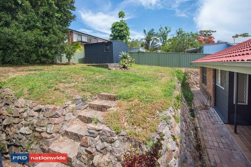 3 Essendene Road SHOAL BAY 23