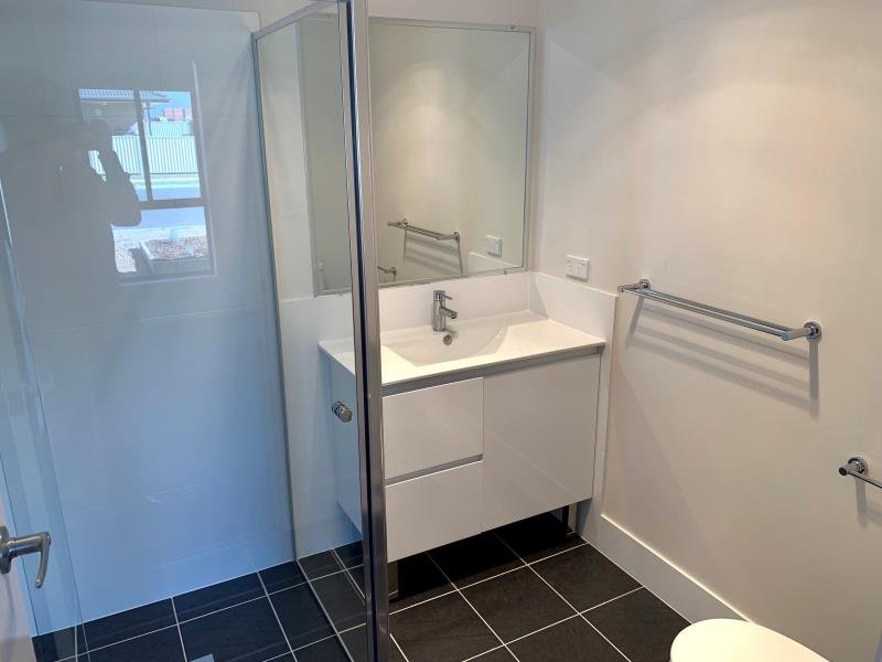 3 Explorers Way TAMWORTH 8