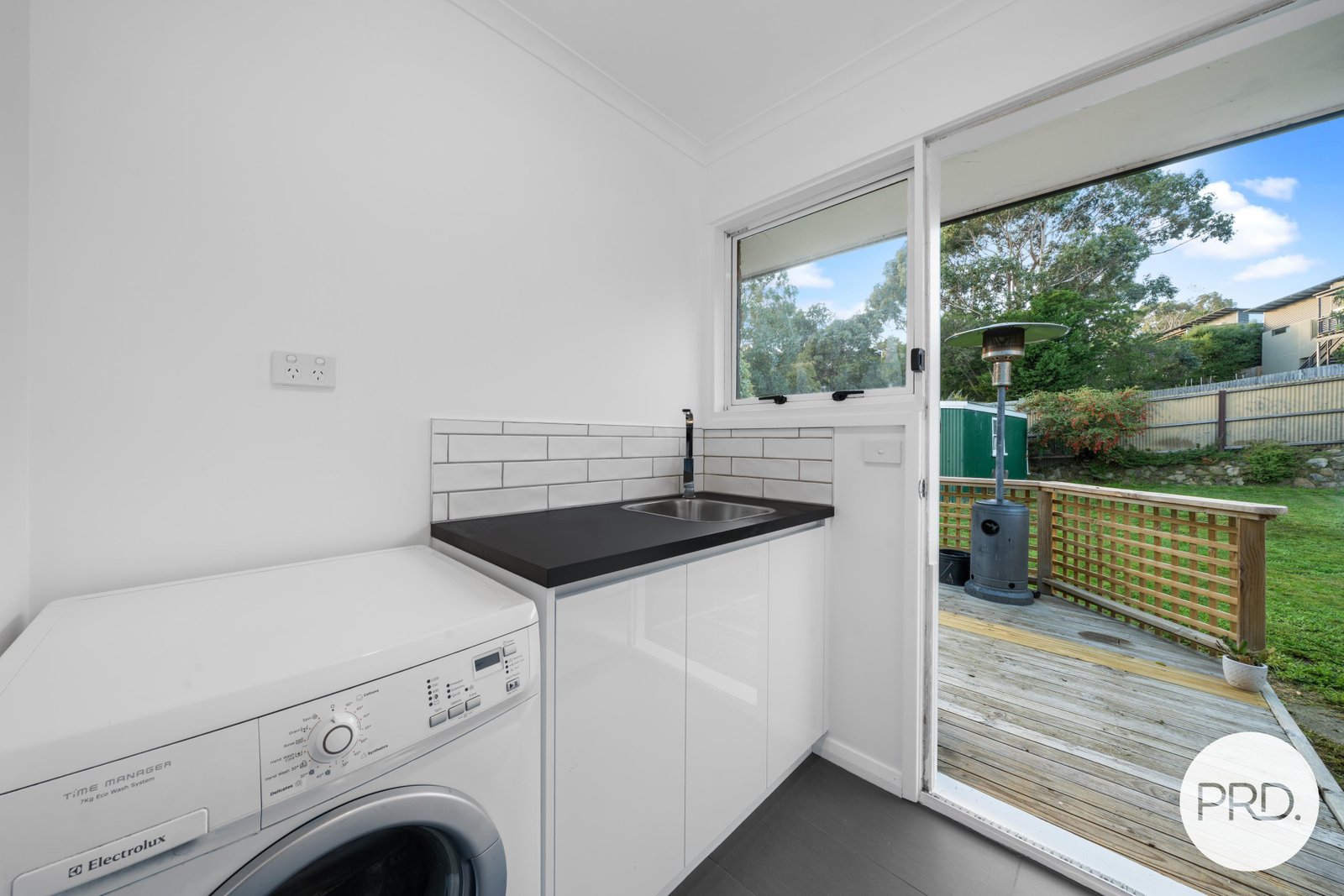 3 Fairview Drive KINGSTON 11