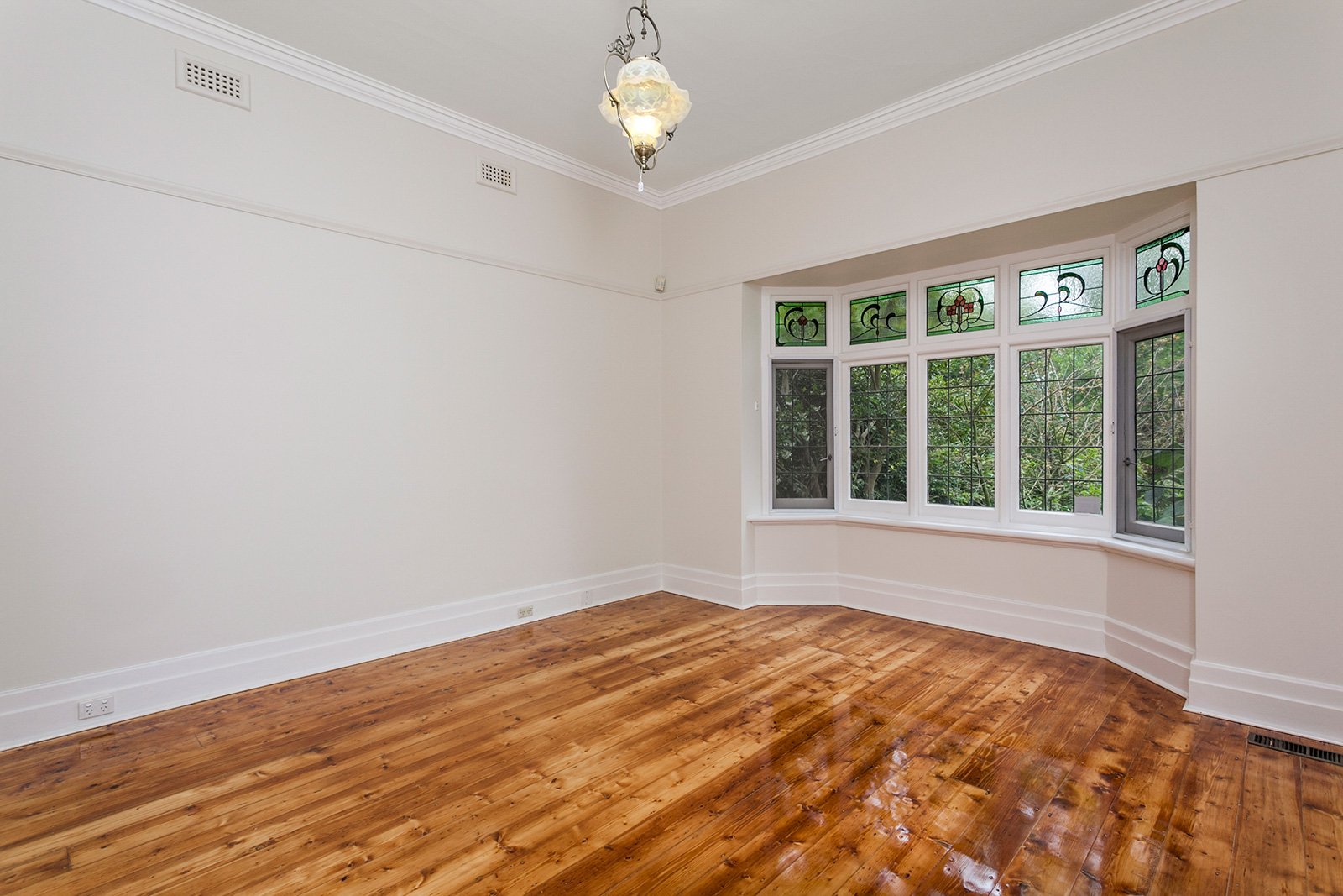 Real Estate and Property in 3 Fairview Grove, Glen Iris, VIC