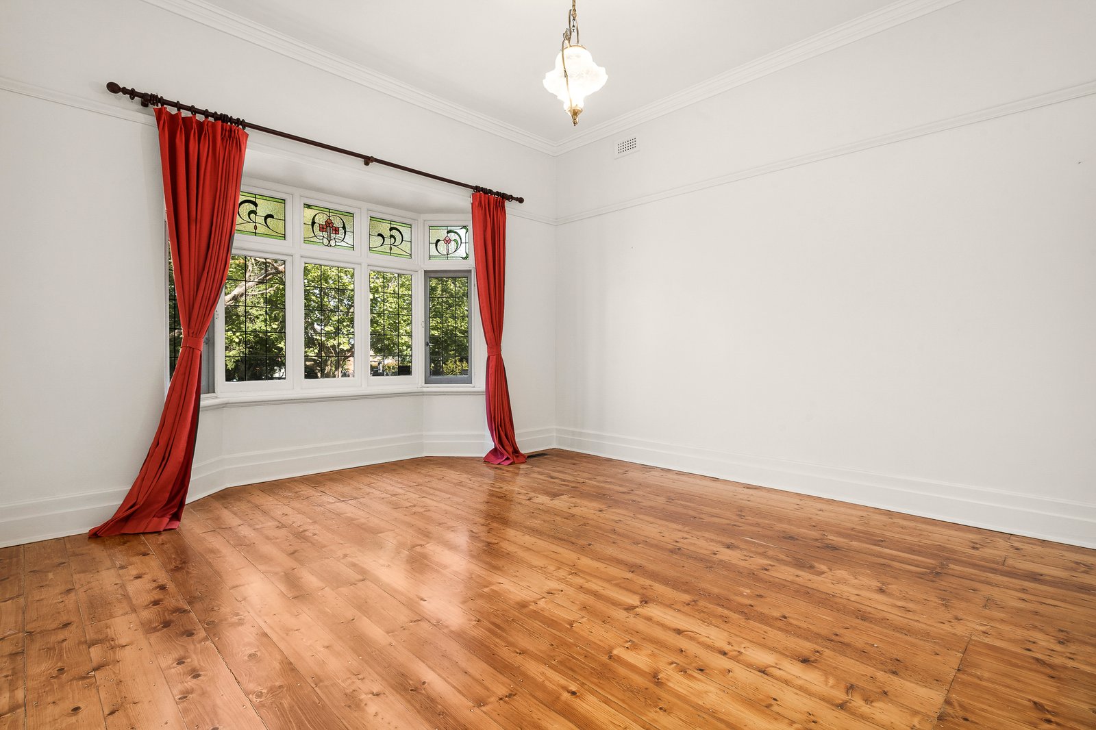 Real Estate and Property in 3 Fairview Grove, Glen Iris, VIC