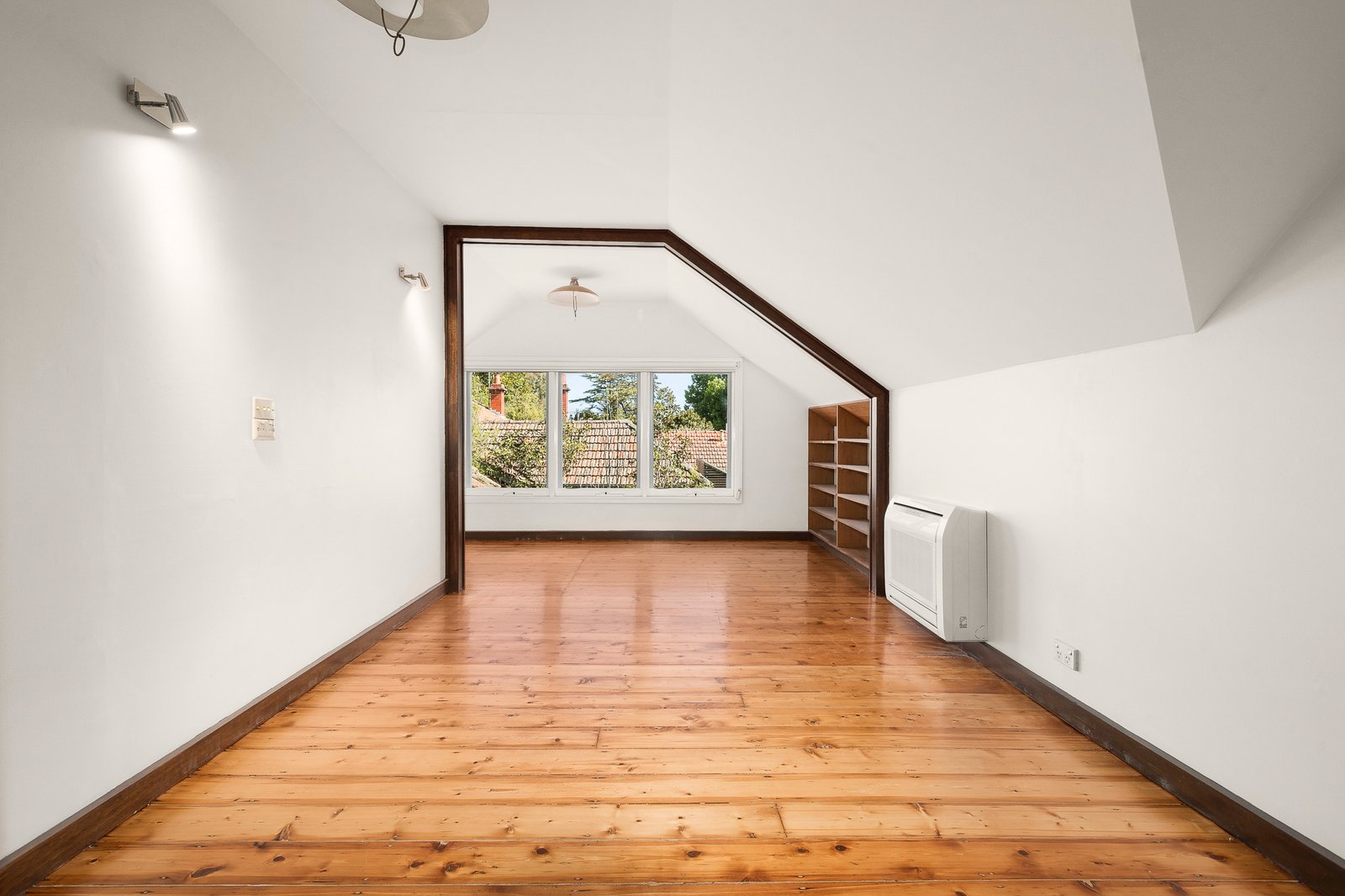 Real Estate and Property in 3 Fairview Grove, Glen Iris, VIC