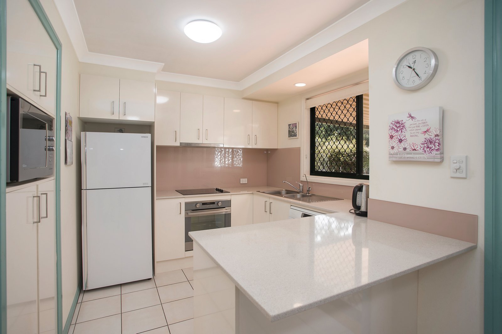 3 Fairwinds Avenue LAKEWOOD 5