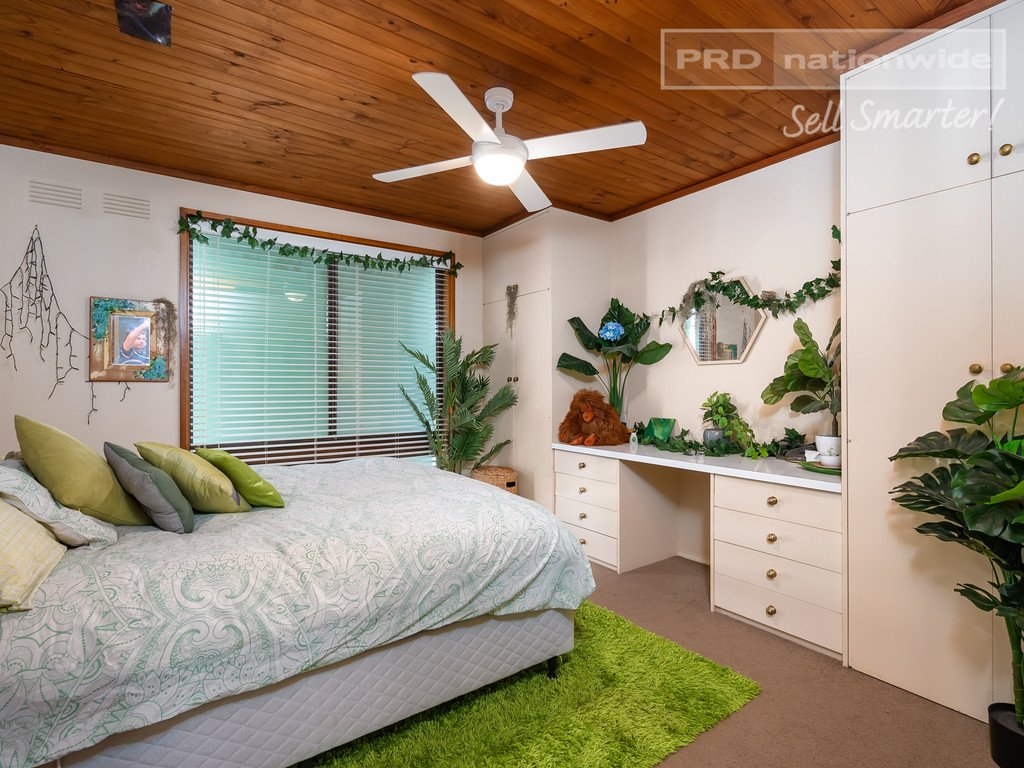 3 Falcon Place KOORINGAL 6