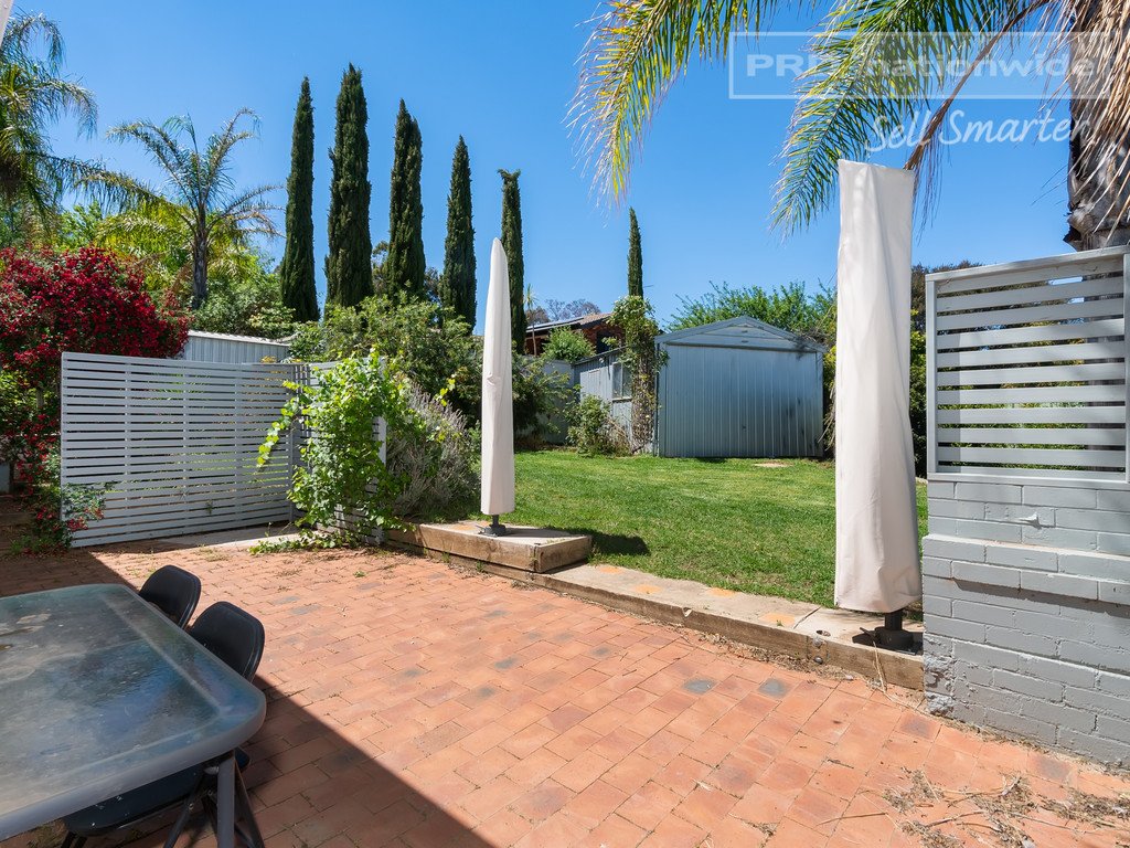 3 Falcon Place KOORINGAL 9