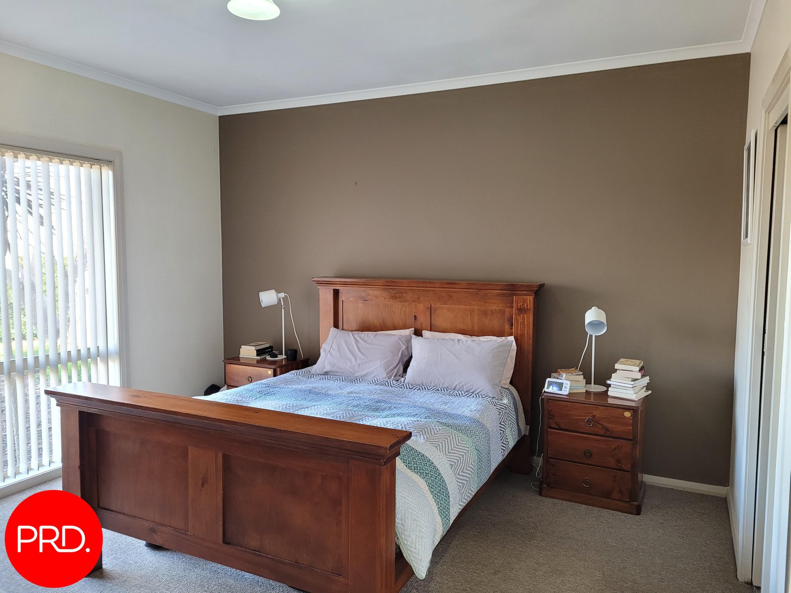 3 Falconer Place BUNGENDORE 8