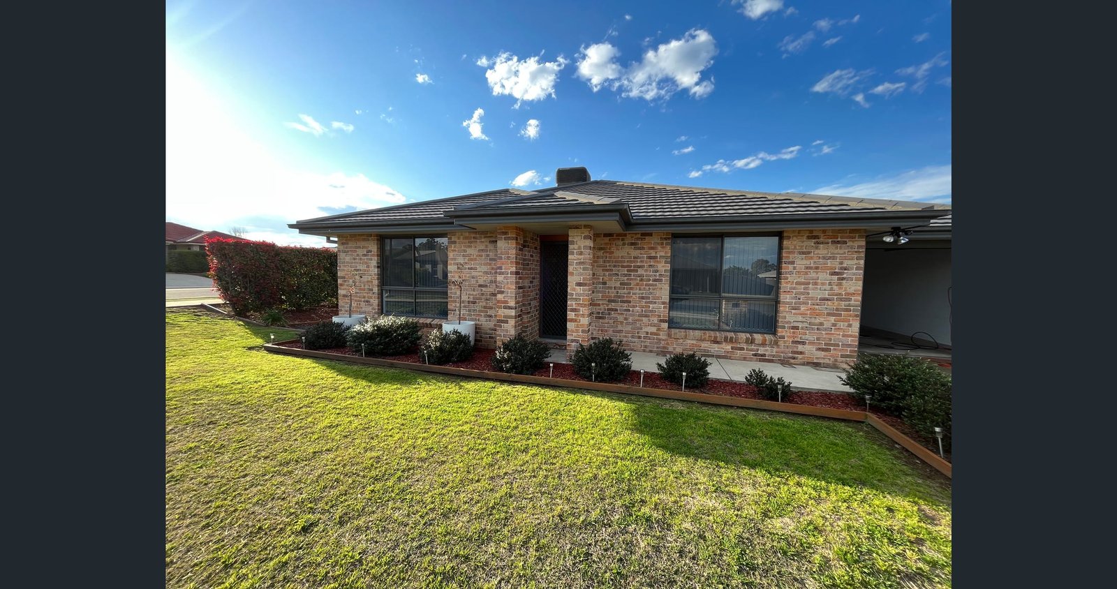 3 Faringdon Street TAMWORTH 1