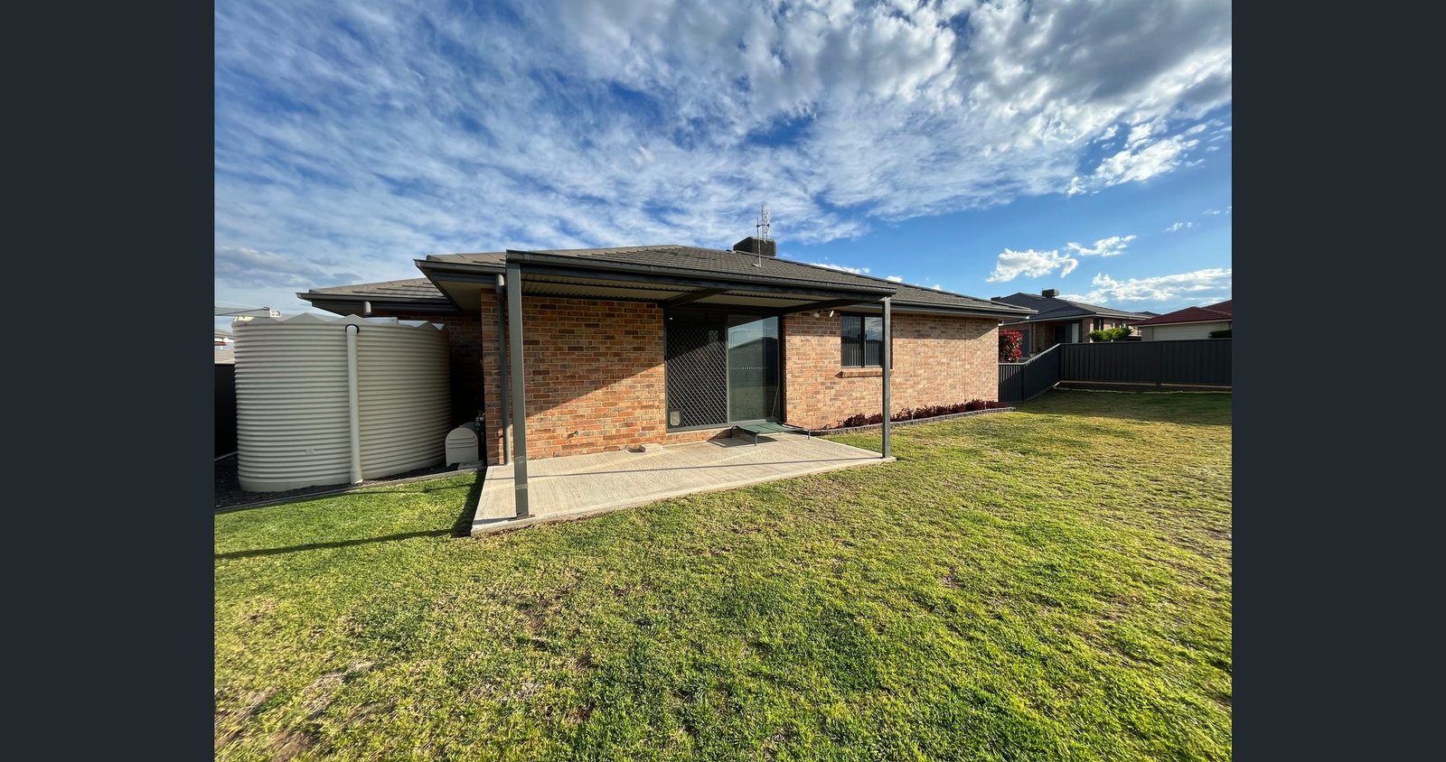 3 Faringdon Street TAMWORTH 6