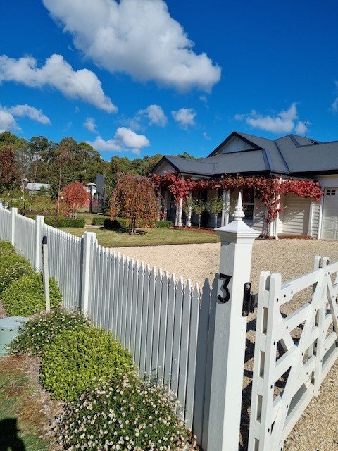 Real Estate and Property in 3 Feeleys Lane, Trentham, VIC