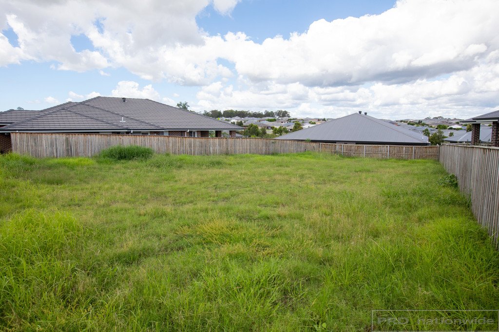3 Flatwing Street CHISHOLM 2
