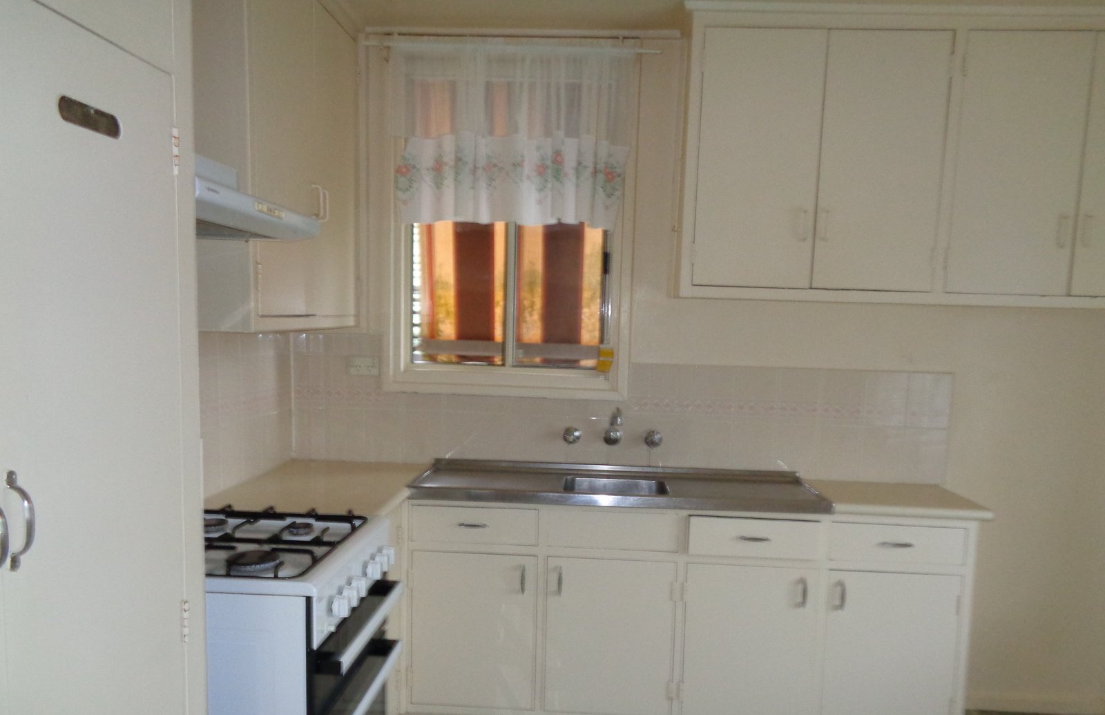 3 Flinders Court TUMUT 3