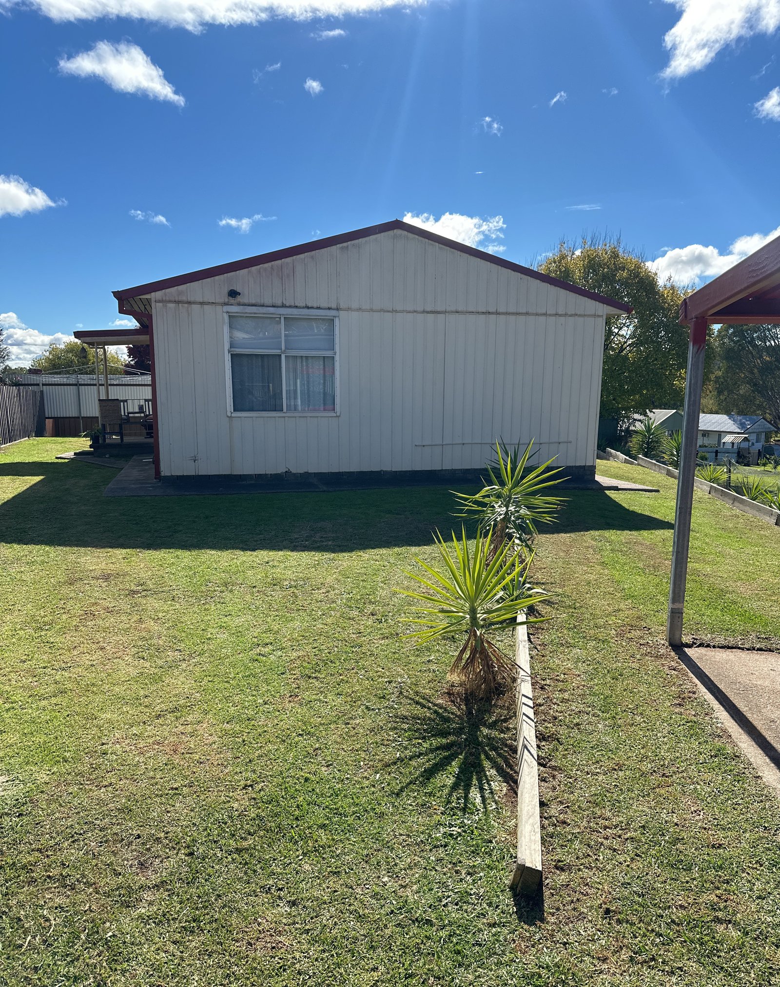 3 Flinders Court TUMUT 1