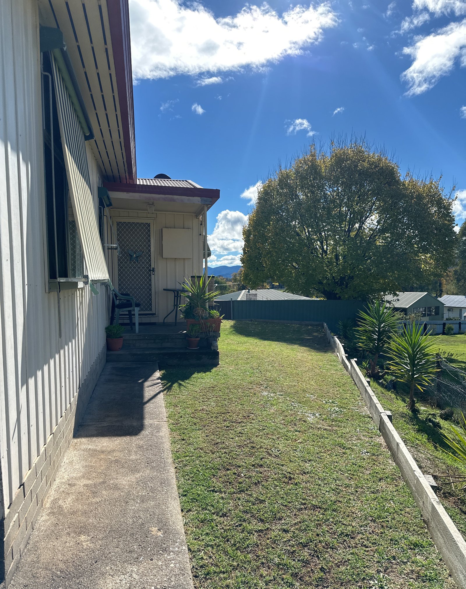 3 Flinders Court TUMUT 2