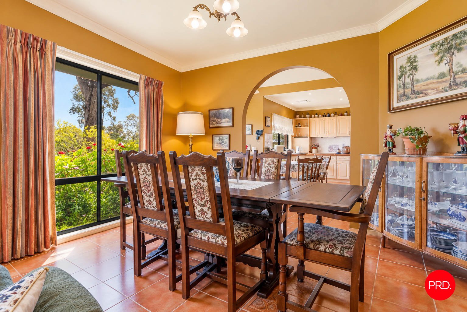 3 Flora Court JUNORTOUN 9