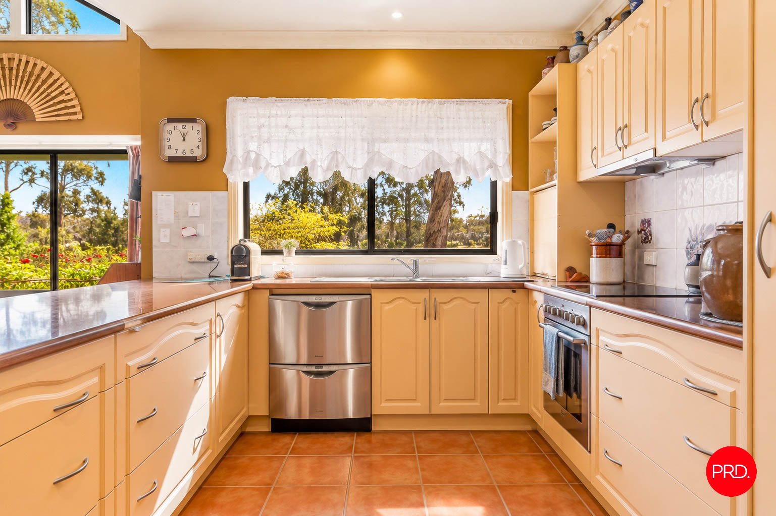 3 Flora Court JUNORTOUN 10