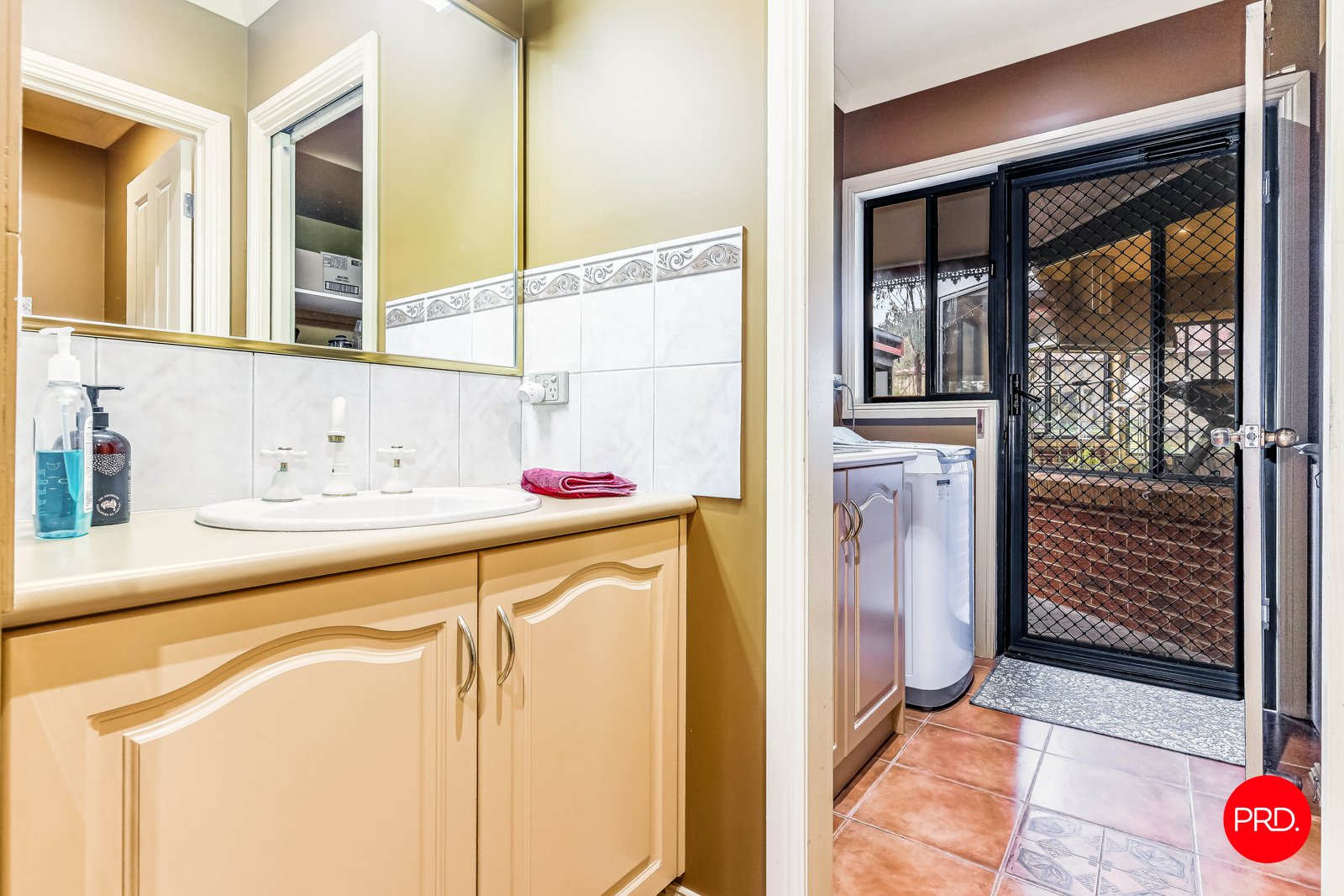 3 Flora Court JUNORTOUN 16