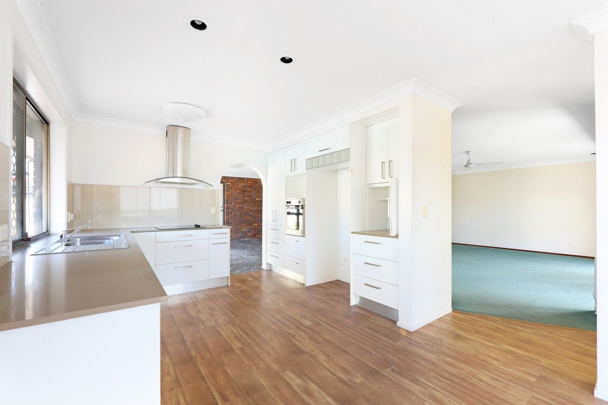 3 Frangipani Street MIAMI 5