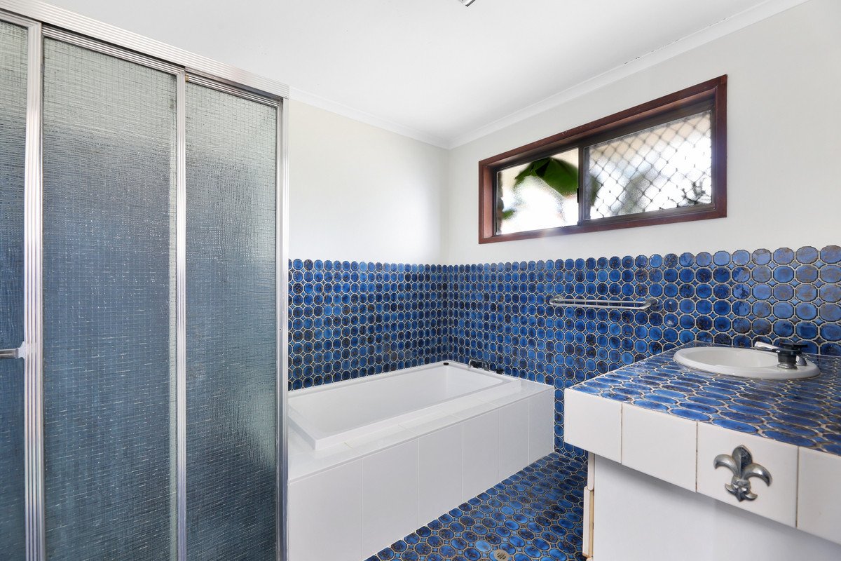 3 Frangipani Street MIAMI 15